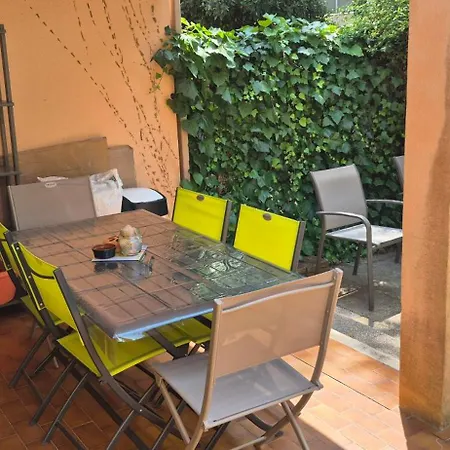 Village, Maison Climatisee, 6 Pers, Piscine, Wifi, Garage, Terrasse Hébergement de vacances *
